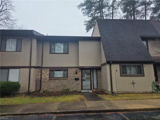 1032 Willow Green DR, Newport News, VA 23602