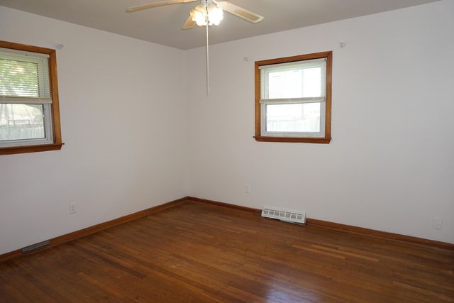 5533 Lark Avenue, Portage, IN 46368