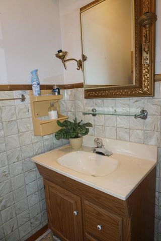 5533 Lark Avenue, Portage, IN 46368