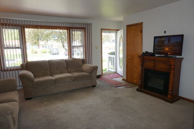 5533 Lark Avenue, Portage, IN 46368