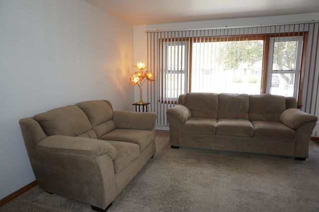 5533 Lark Avenue, Portage, IN 46368