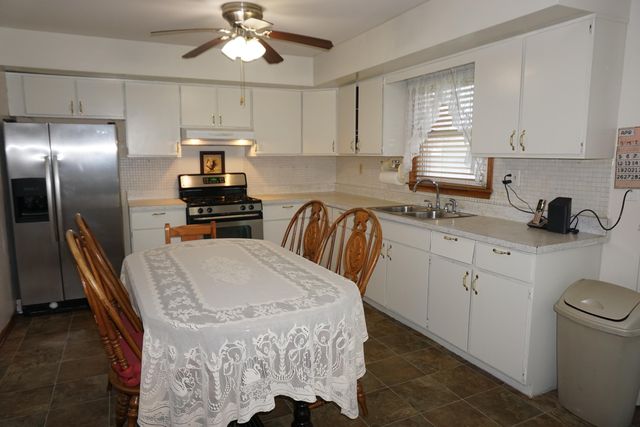 5533 Lark Avenue, Portage, IN 46368