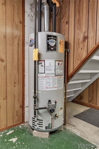 21 Addison Avenue, Amherst, NY 14226