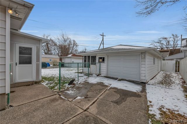 21 Addison Avenue, Amherst, NY 14226