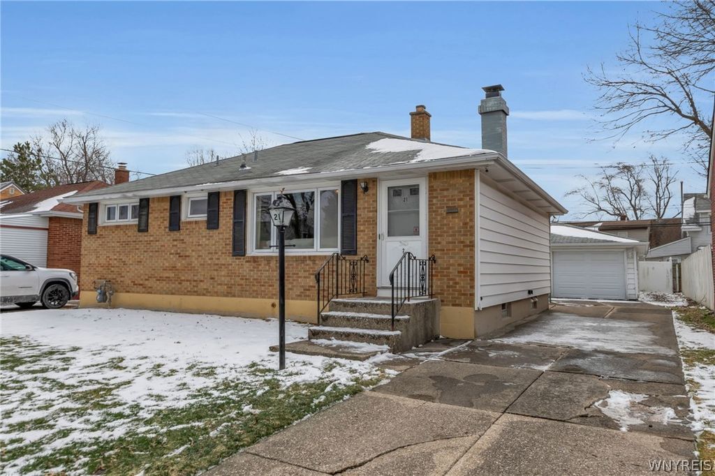 21 Addison Avenue, Amherst, NY 14226