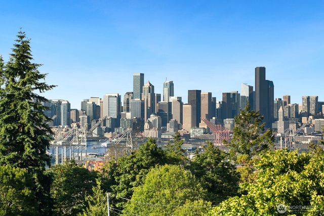 5053 35th Avenue SW, Seattle, WA 98126