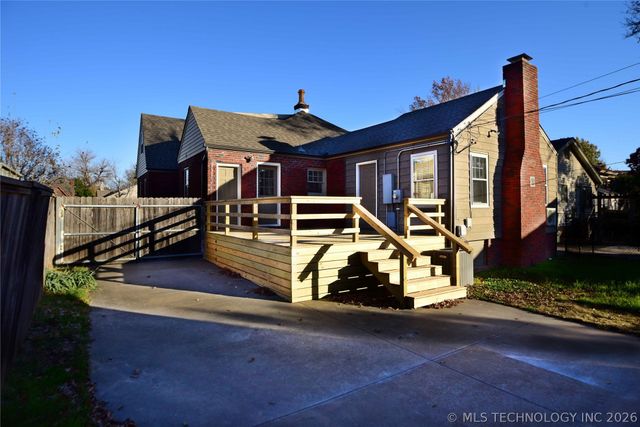 1740 S Yorktown Avenue, Tulsa, OK 74104