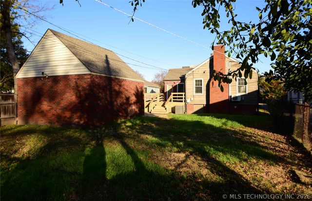 1740 S Yorktown Avenue, Tulsa, OK 74104