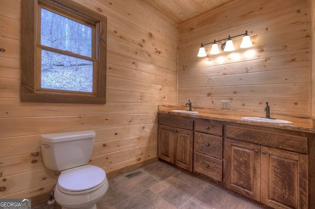 442 N Burgess Gap Road, Morganton, GA 30560