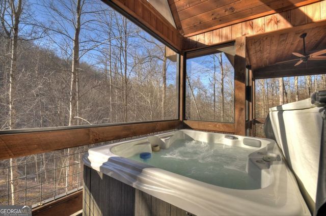 442 N Burgess Gap Road, Morganton, GA 30560