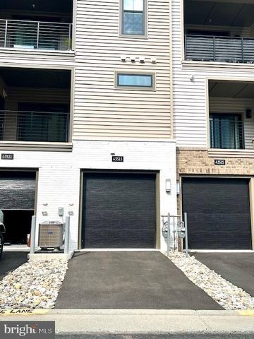 43513 MADISON SPRINGS TER, Ashburn, VA 20148