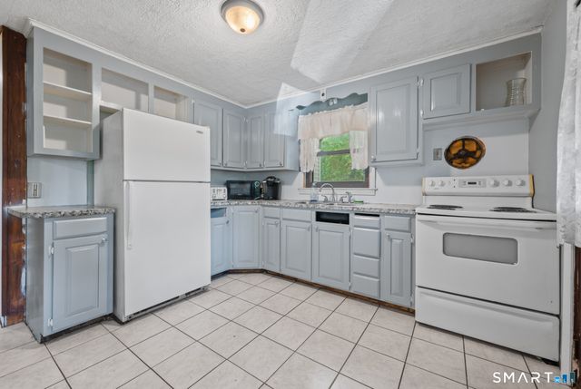 128 Capen Street, Windsor, CT 06095