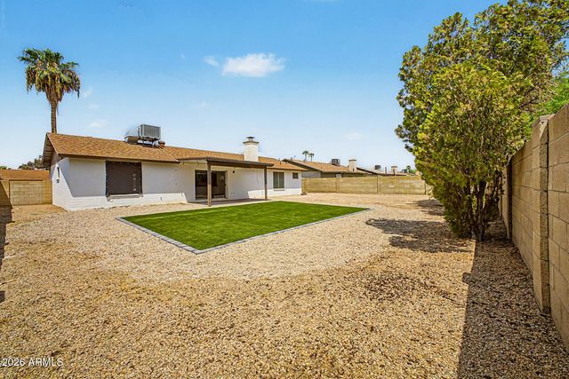 4035 W SURREY Avenue, Phoenix, AZ 85029