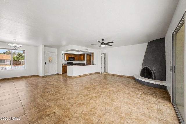 4035 W SURREY Avenue, Phoenix, AZ 85029
