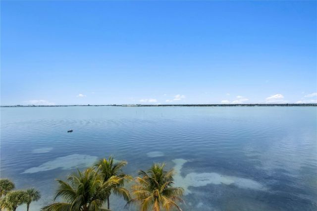 4981 BACOPA LANE S 703, St Petersburg, FL 33715