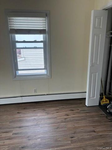283 Houston Avenue 2nd floor, Mineola, NY 11501