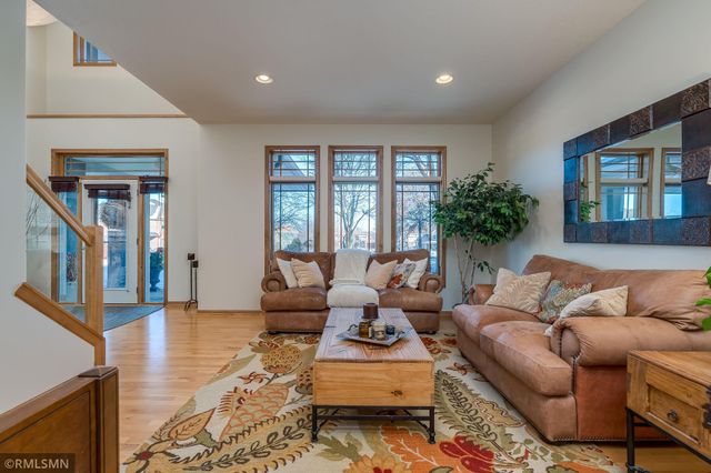 7336 N Fountain Lane N, Maple Grove, MN 55311