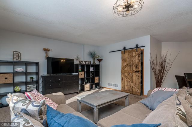 7336 N Fountain Lane N, Maple Grove, MN 55311