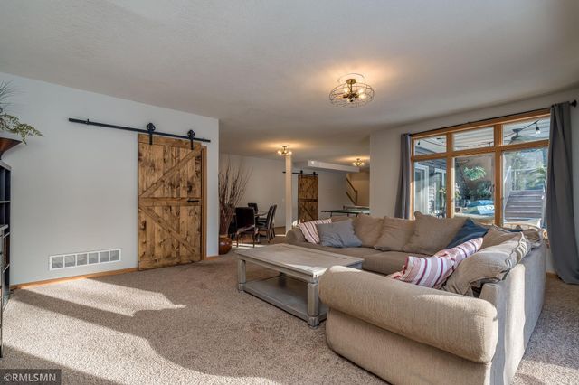 7336 N Fountain Lane N, Maple Grove, MN 55311