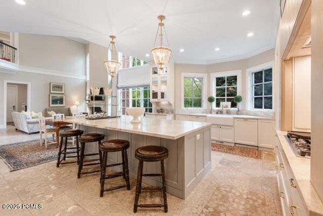 2062 E Walker Lane, Salt Lake City, UT 84117