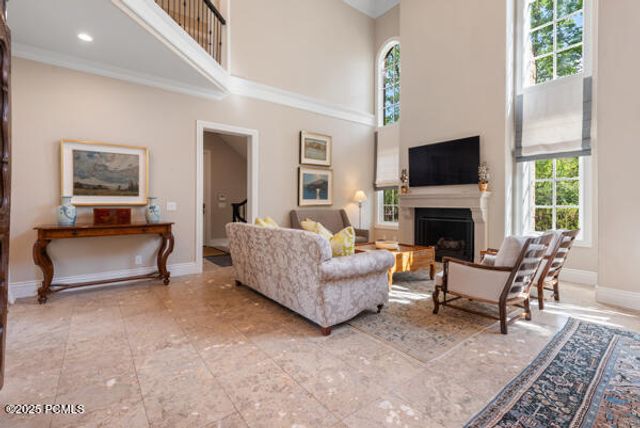 2062 E Walker Lane, Salt Lake City, UT 84117