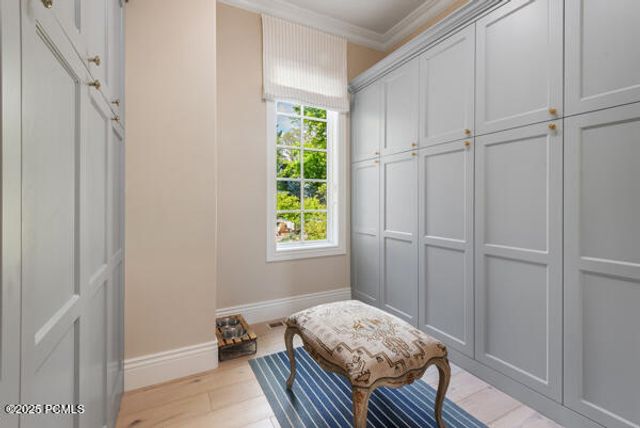 2062 E Walker Lane, Salt Lake City, UT 84117