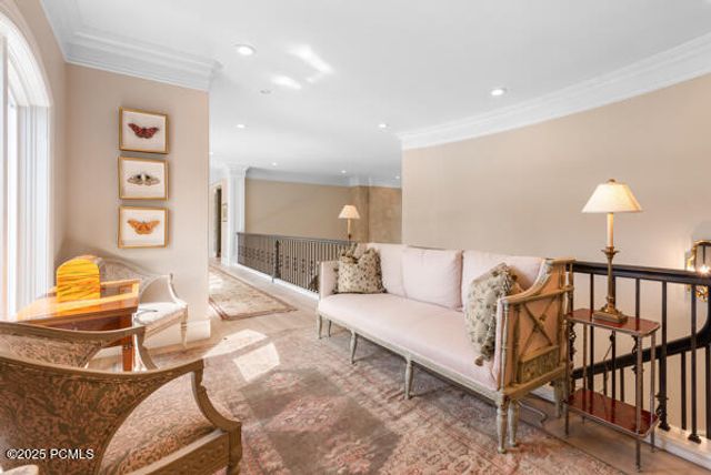 2062 E Walker Lane, Salt Lake City, UT 84117