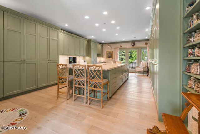 2062 E Walker Lane, Salt Lake City, UT 84117