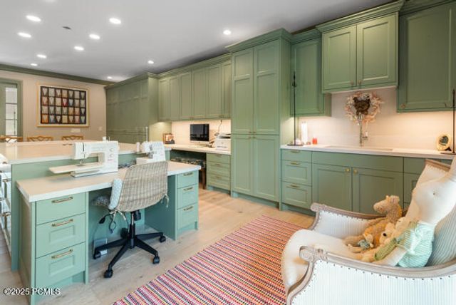 2062 E Walker Lane, Salt Lake City, UT 84117