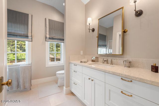 2062 E Walker Lane, Salt Lake City, UT 84117