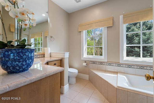 2062 E Walker Lane, Salt Lake City, UT 84117