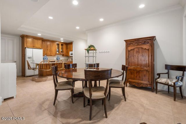 2062 E Walker Lane, Salt Lake City, UT 84117