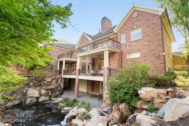 2062 E Walker Lane, Salt Lake City, UT 84117