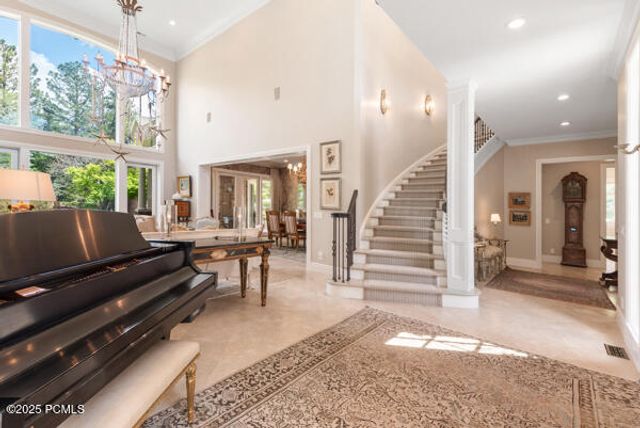 2062 E Walker Lane, Salt Lake City, UT 84117