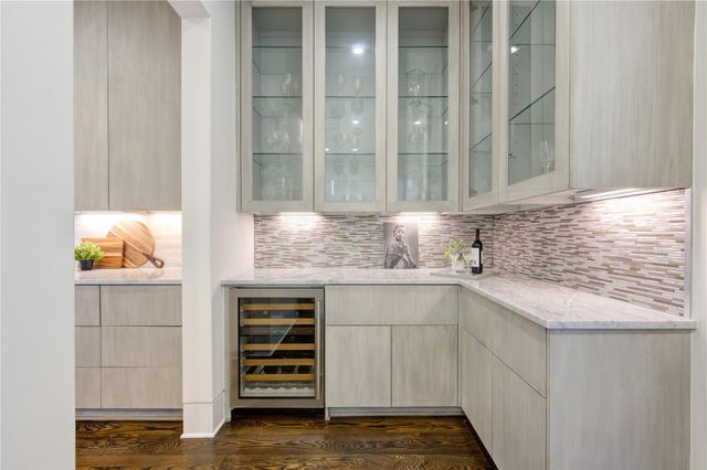 5202 Chesapeake Way, Houston, TX 77056