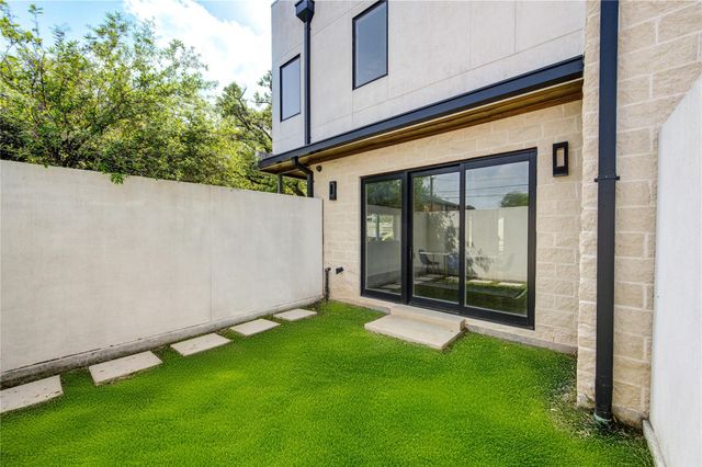 5202 Chesapeake Way, Houston, TX 77056