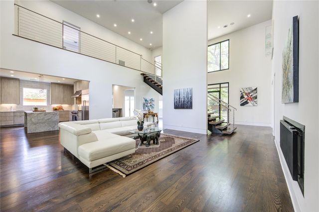 5202 Chesapeake Way, Houston, TX 77056