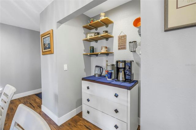 4806 COUNTRY HILLS DRIVE, Tampa, FL 33624