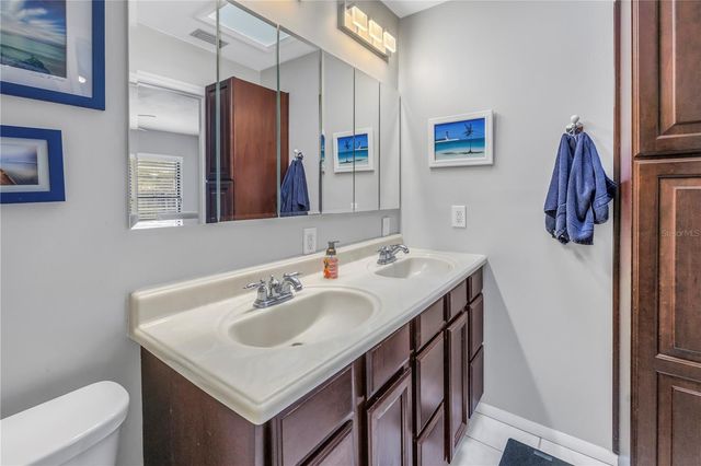 4806 COUNTRY HILLS DRIVE, Tampa, FL 33624