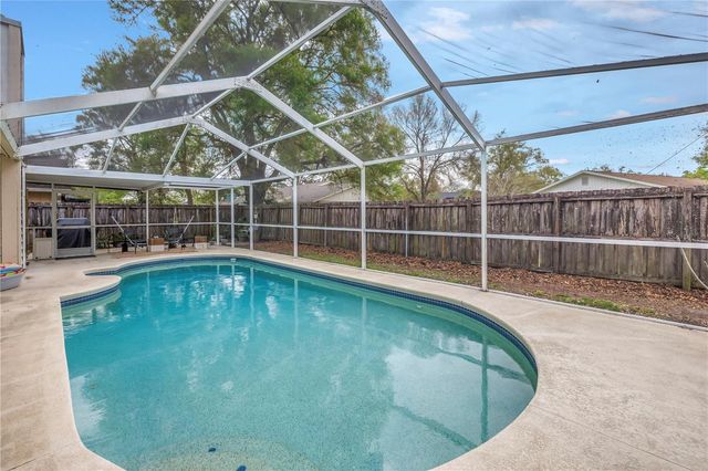 4806 COUNTRY HILLS DRIVE, Tampa, FL 33624