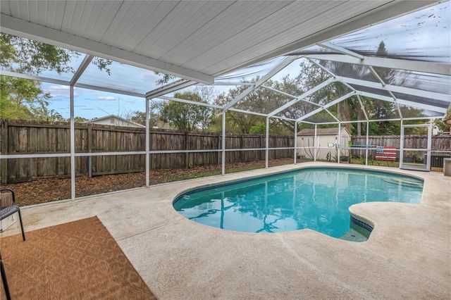 4806 COUNTRY HILLS DRIVE, Tampa, FL 33624