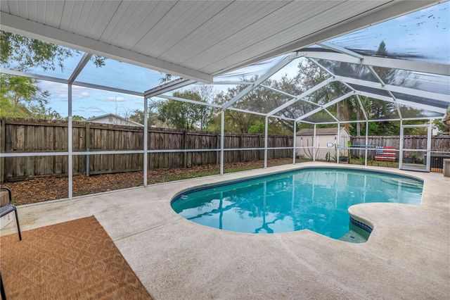 4806 COUNTRY HILLS DRIVE, Tampa, FL 33624