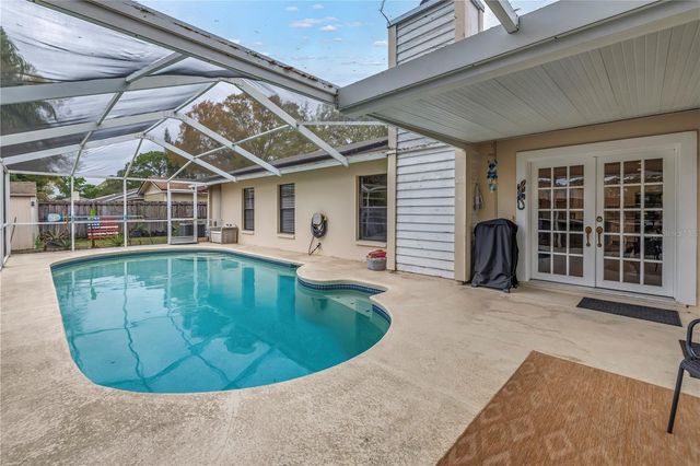 4806 COUNTRY HILLS DRIVE, Tampa, FL 33624