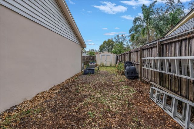 4806 COUNTRY HILLS DRIVE, Tampa, FL 33624