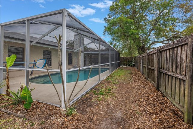 4806 COUNTRY HILLS DRIVE, Tampa, FL 33624