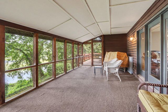 9808 Oak Forest Circle, Oshtemo Twp, MI 49009