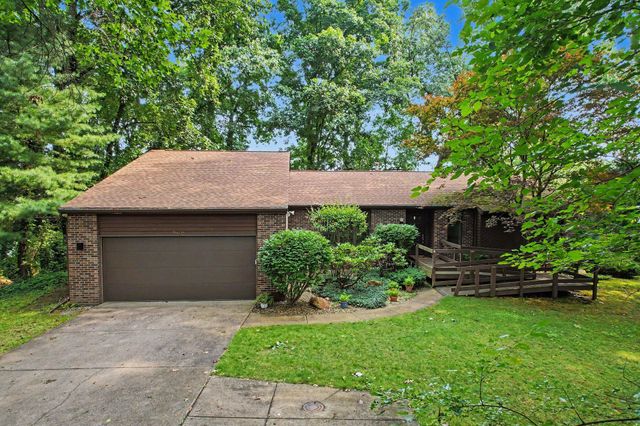 9808 Oak Forest Circle, Oshtemo Twp, MI 49009