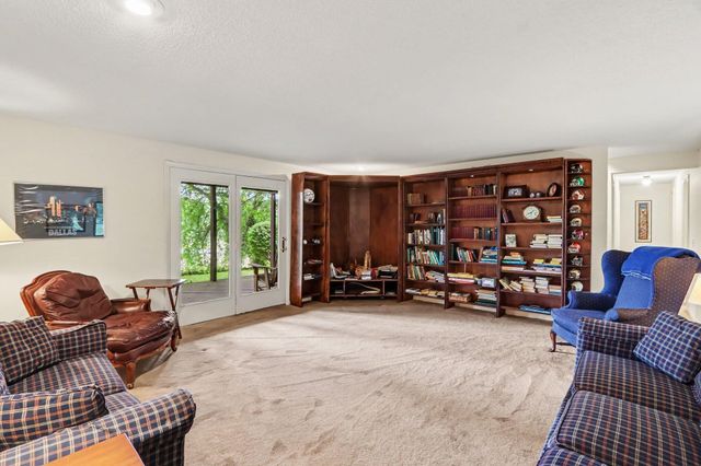 9808 Oak Forest Circle, Oshtemo Twp, MI 49009