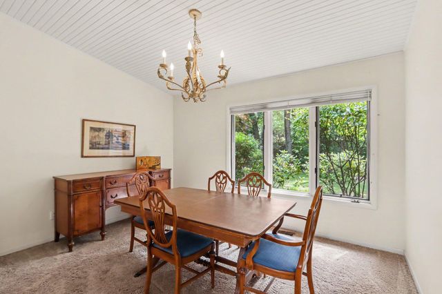 9808 Oak Forest Circle, Oshtemo Twp, MI 49009