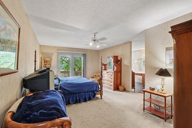 9808 Oak Forest Circle, Oshtemo Twp, MI 49009